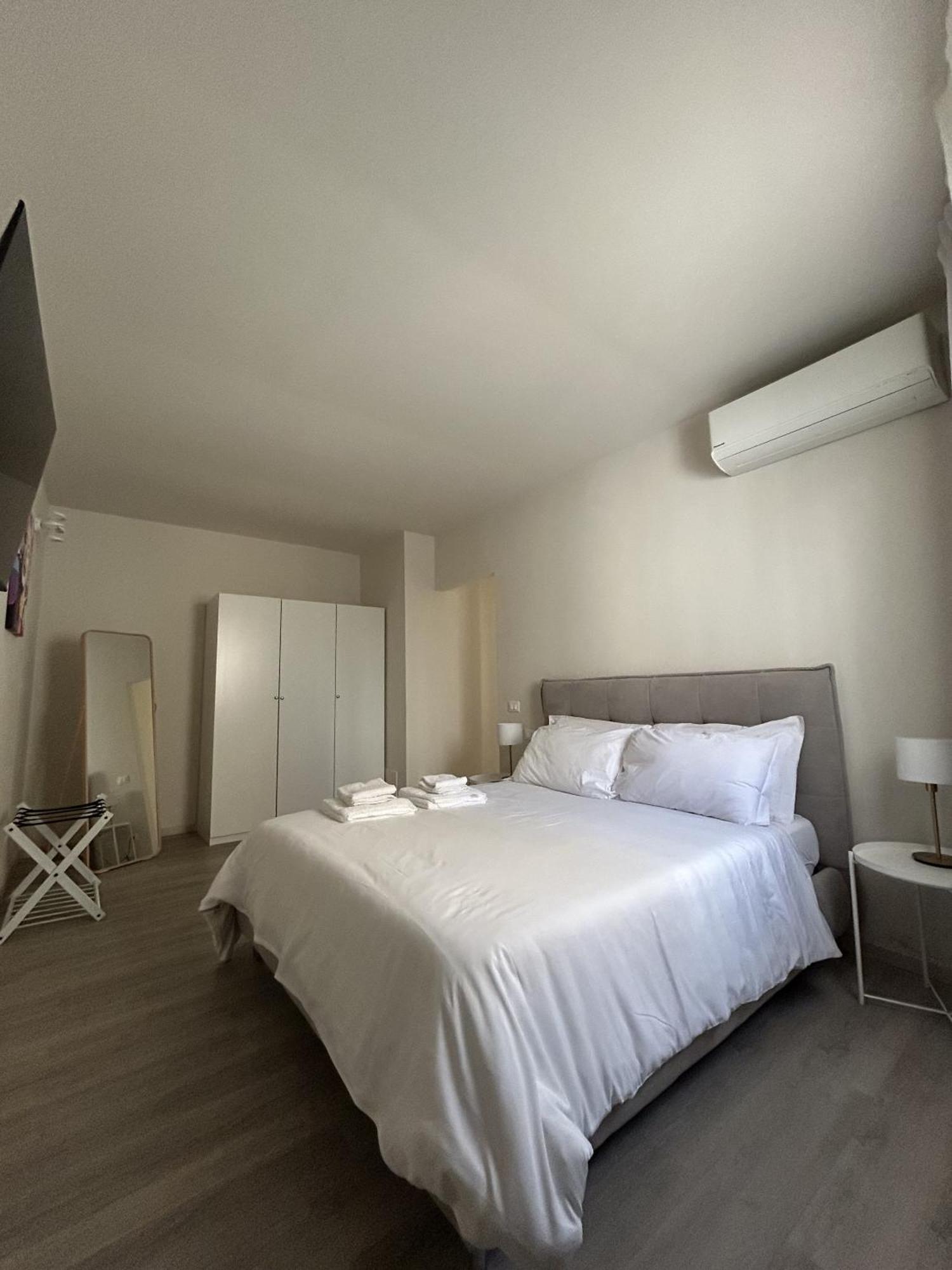 7Suites Empoli Esterno foto