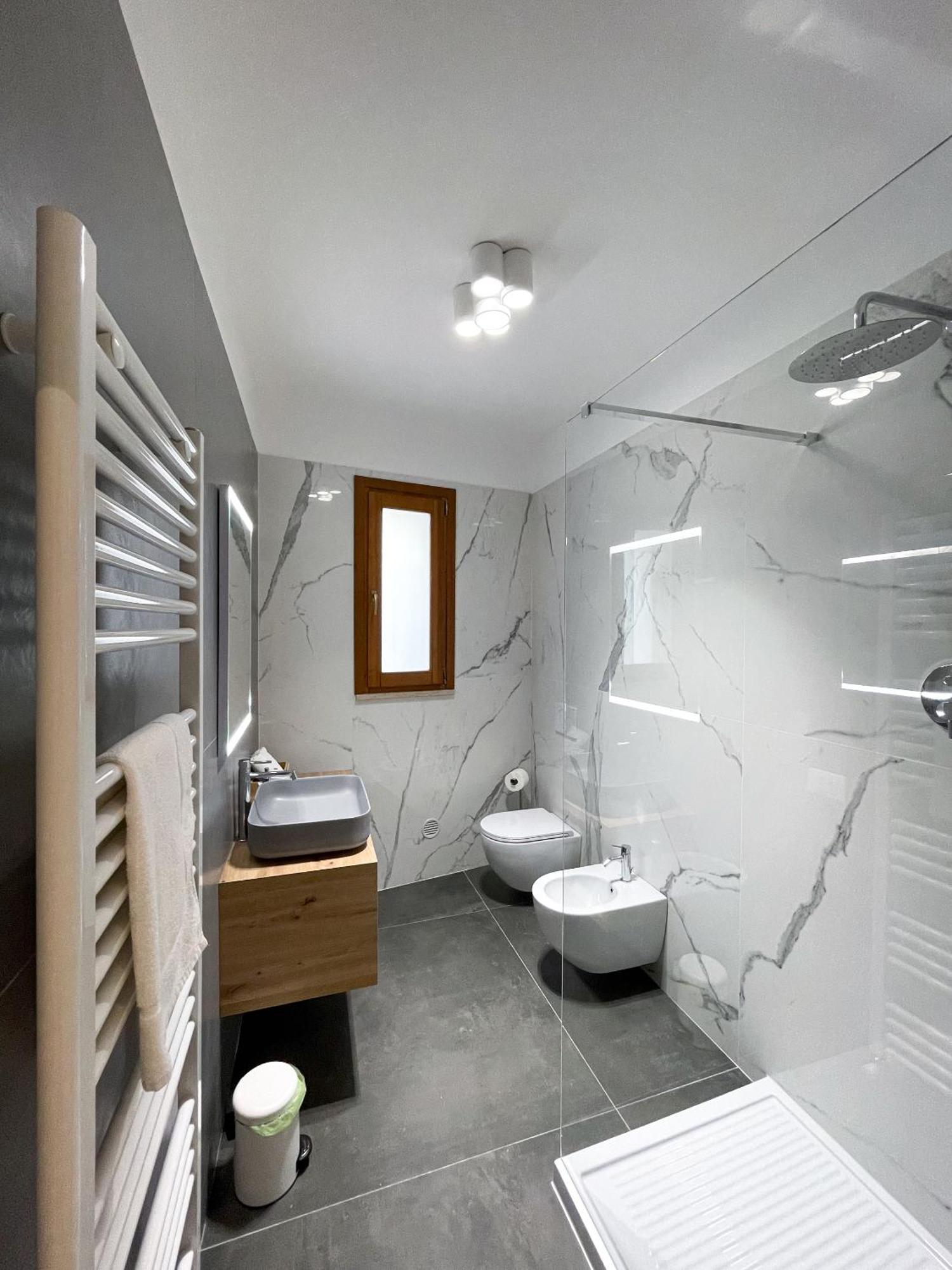 7Suites Empoli Esterno foto